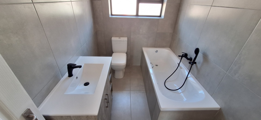 3 Bedroom Property for Sale in Albertinia Western Cape